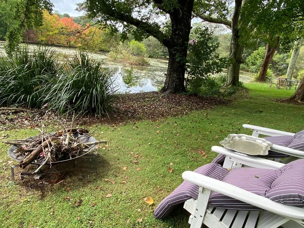 Maleny Lake Cottages Guest house